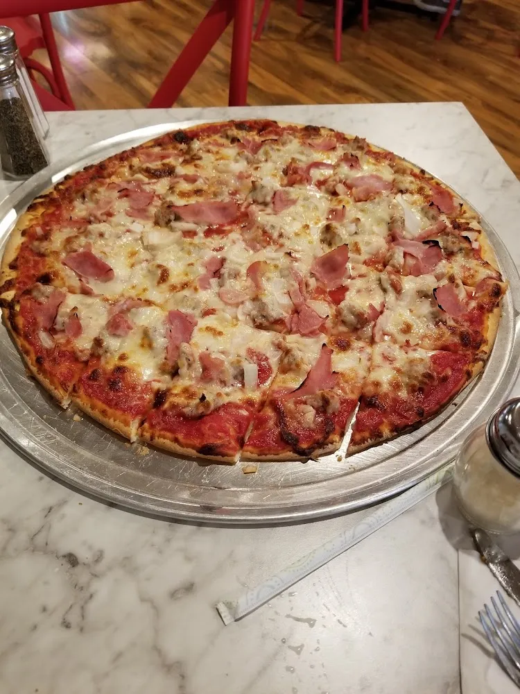 Jumbo Meat Pie Minus Pepperoni Add Onion